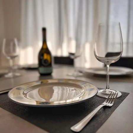 Bilocale Romolo M2, Navigli & Forum *