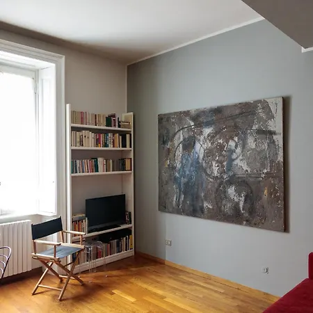 Daire Designer In Center Milano