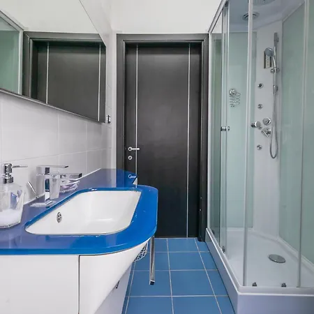 New Near Station 3 Bedroom Appartamento *