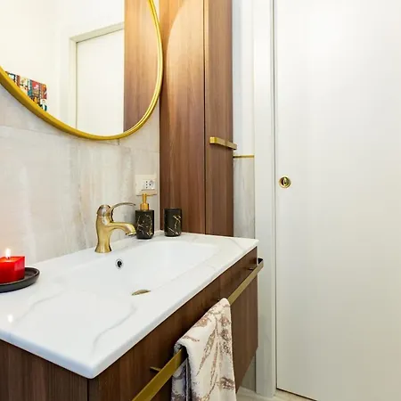 Andrea's House Via Ruggeri 17 * Mediolan