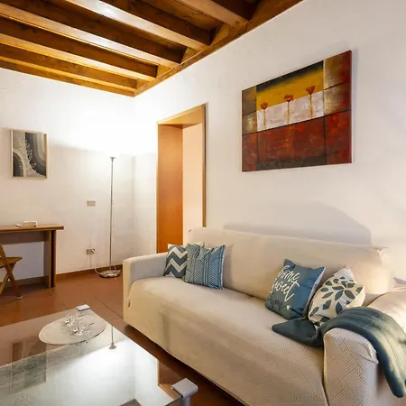 Lägenhet Brera Boutique By Interhome