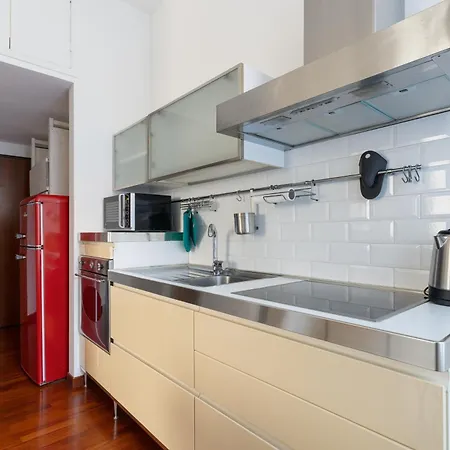 Guesthost - Comfy Terrazza Farini In Derganino מילאנו