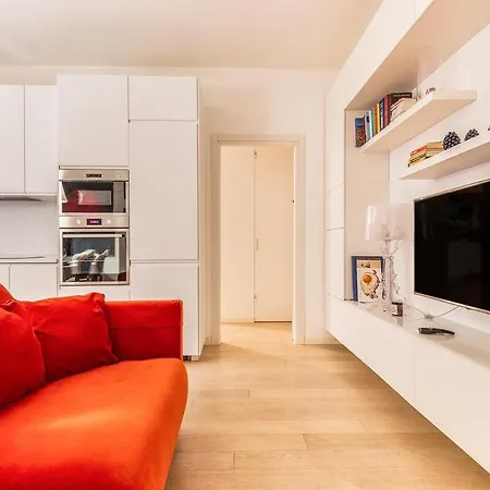 아파트 Fara- Train Station 5'-linate Airport 14'