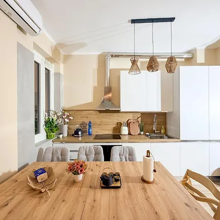 Japanese Luxury Retreat - Dyson - 2 - Zara *