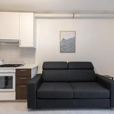 Moderno Bilocale In Via Tortona A 500m Dai Navigli Apartman Milánó