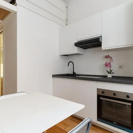 Guesthost - Modern Loft Lima M1 Corso Buenos Aires