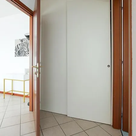 דירה La Casa Di Marco - Luminoso A 2 Minuti Dalla Metro