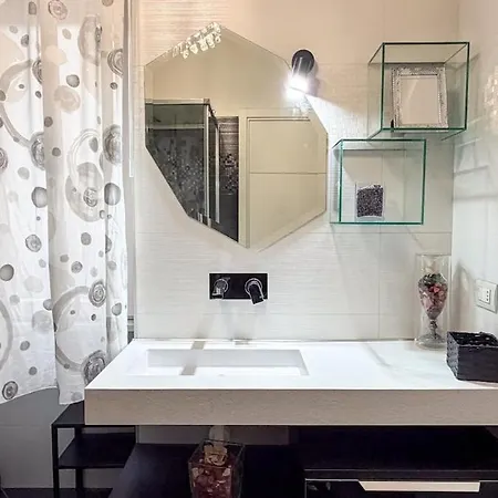 Lägenhet Family 2br With Balcony, Near Metro