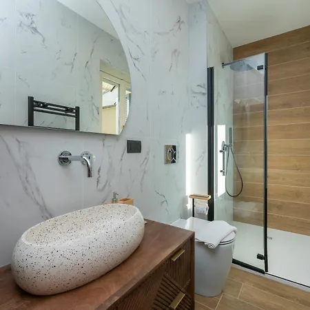 Apartamento Charming With Private Terrace Darsena Area