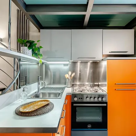 Stayeasy Lodi82 - Modern Loft Metro M3 Brenta