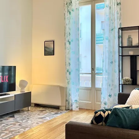 شقة Accogliente Bilocale Con Due Balconi Vicino Metro M5 *