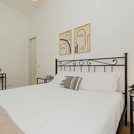 Palazzi - Silenzioso In Porta Venezia *