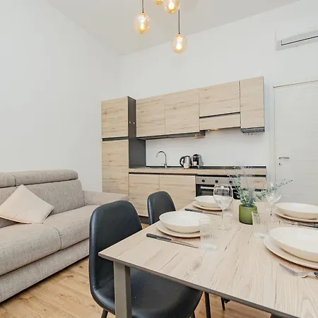 Palazzi - Silenzioso In Porta Venezia * 밀라노