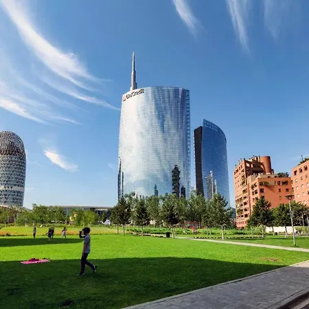 Nel Cuore Del Quartiere Isola, All'ombra Del Bosco Verticale Appartamento *