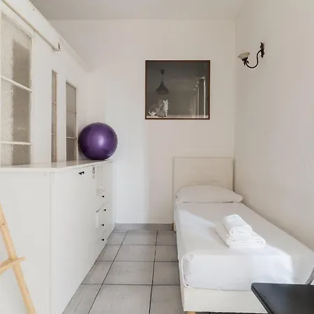 Guesthost - Cozy Near Mm1 Lejlighed *