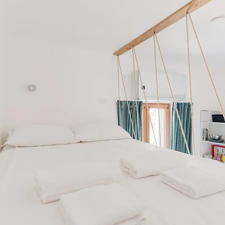 Guesthost - Comfy Studio-flat 公寓 *