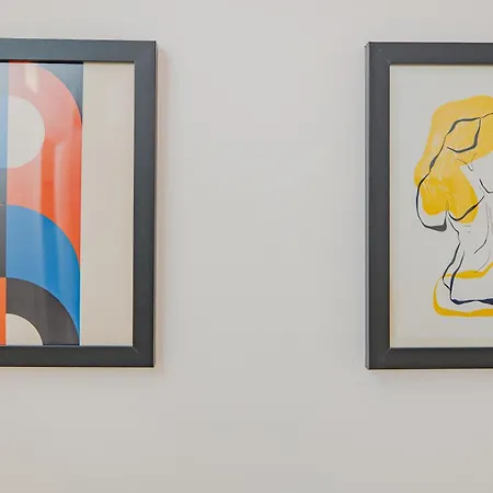 2 Bdr Flat - Direct Tram 15 Min Duomo