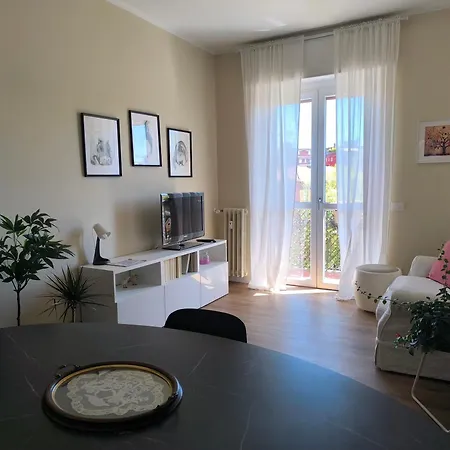 Ermedina Daire Milano