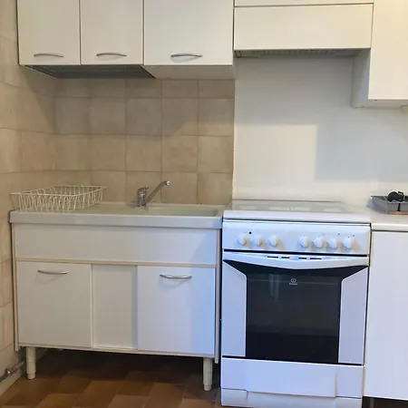 아파트 Temporary Isola *