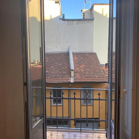 Temporary Isola * 밀라노