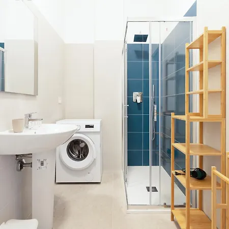 Guesthost - Comfy Flat Near Gambara Mm1 Apartamento