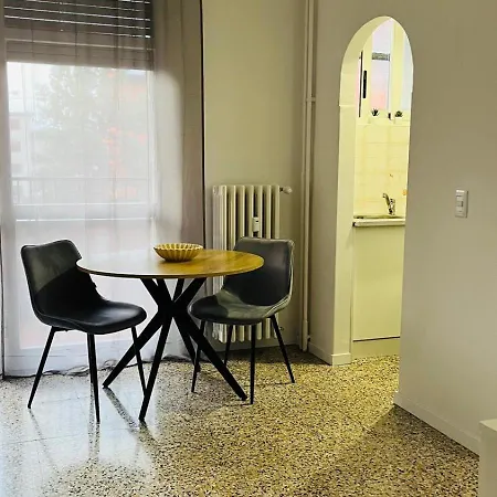 Daire Entire 200 Meters From The Blue Metro Line
