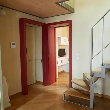 Appartamento Duplex Tra Duomo E Brera *