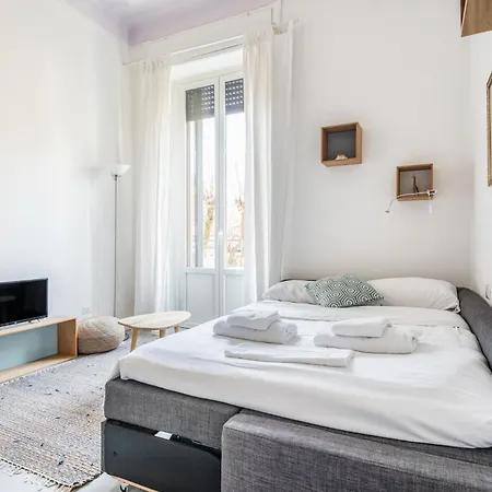 New Aparthotel, 2 Guests, Wi-fi, Viale Umbria Lejlighed Milano