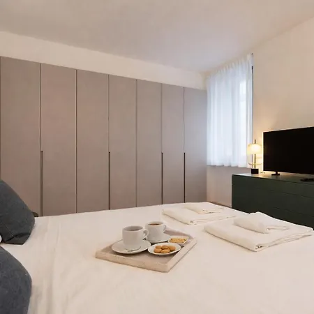 Nerogiardini - Lusso E Design A San Babila Lägenhet Milano