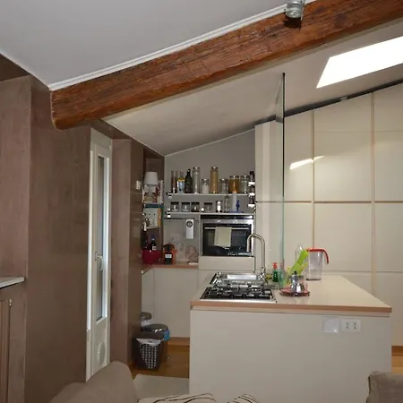 Luminous Designed Rooftop In Life District Apartment *