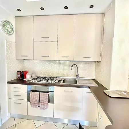 Nel Cuore Di Viale Certosa, Tra Centro Citta E Rho Fiera Milano, Con Parcheggio Interno Privato Apartmán Milán