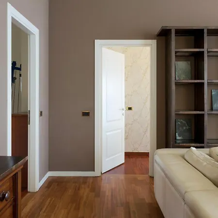 Elegant Luxury In Historic Center - M2 Apartment *