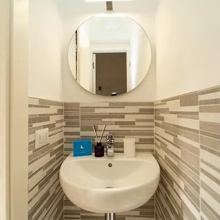 Comfortable And Bright In Marghera Milan