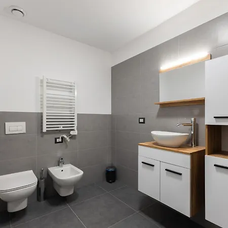 Apartman San Siro 700 M - 20 Min - Apt2