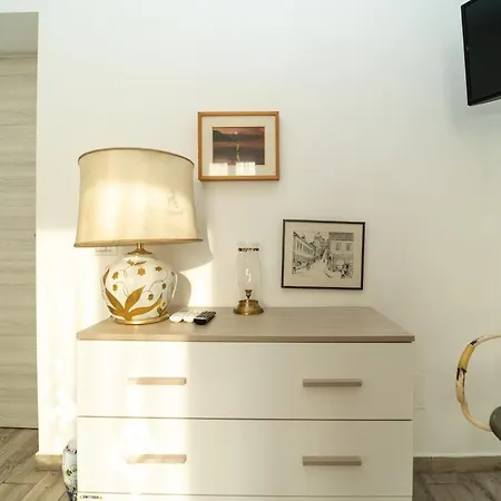 Large Modern With Wifi And Ac شقة ميلان