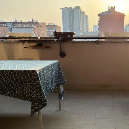 Apartment Elegante - 2 Camere, 2 Bagni, Garage E Balcone