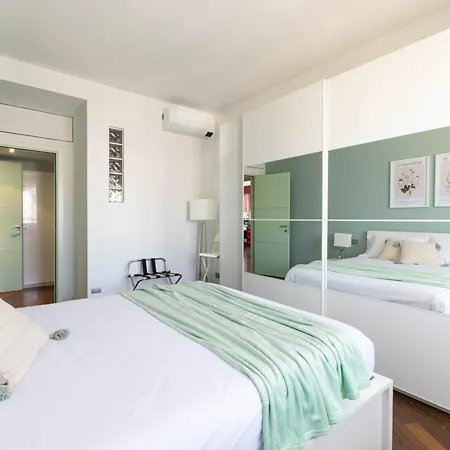 Ruby House 53 * Milan