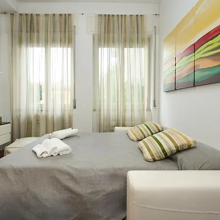Lejlighed Life - Duomo Cozy Flat - Free Indoor Parking *