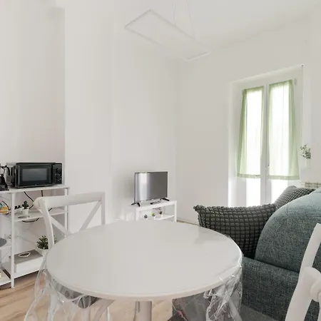 Guesthost - Comfy Balcony X4 Turro Apartmán Milán