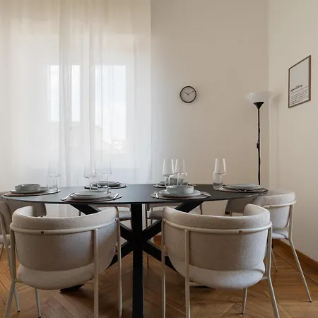 Apartment Missori Via Torino Trilocale Nel Cuore Di