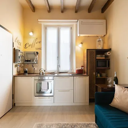 Charm Two-room Bocconi Navigli Darsena Apartamento Milão