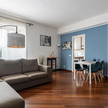 Appartement Bilocale Accogliente E Completo In Via Stilicone Milaan