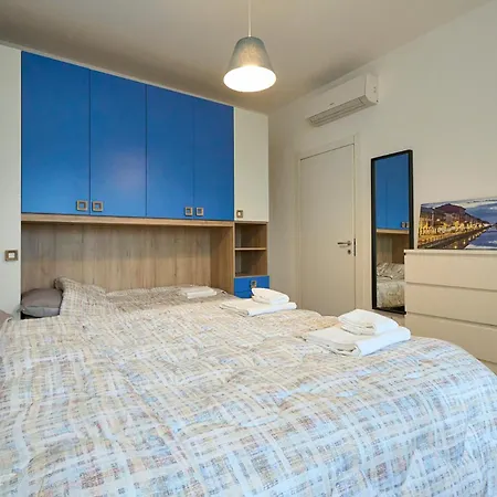 Daire 3 Flat, 15 Minutes From Navigli-humanitas Milano