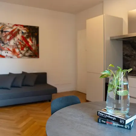 Apartmán Elegante Di Design - 5 Min Dal Duomo