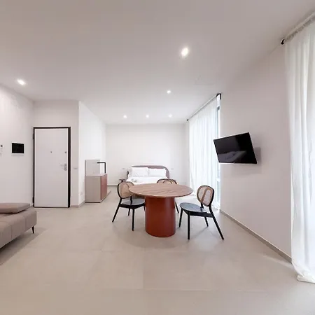 Orange In The Heart Of 아파트 밀라노