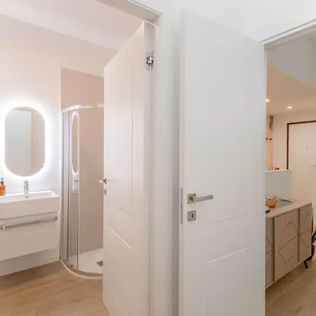 Paganini 4 Exclusive - 2 Bedroom And 2 Bathroom * Milano