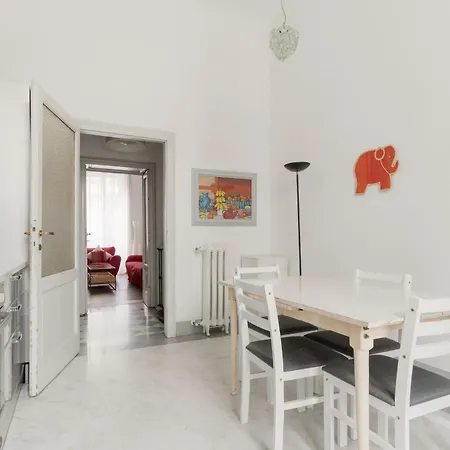 Guesthost - Cozy Terrace Pagano M1 Milano