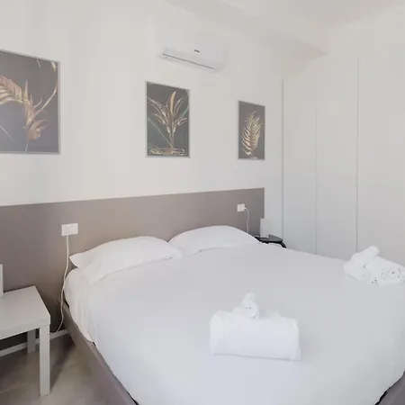 Gohost - Tacito Modern Retreat