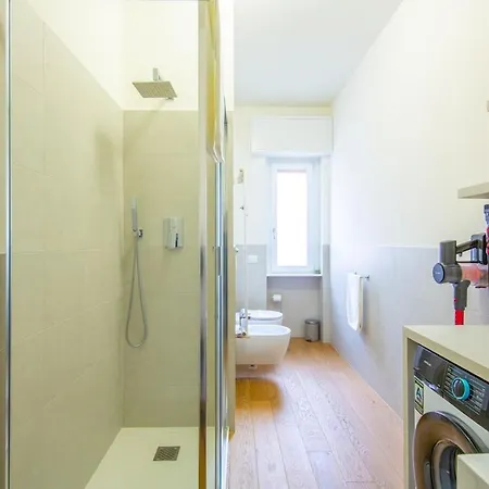 Luxurious 1bdr In Life, Sleeps 4 아파트 *