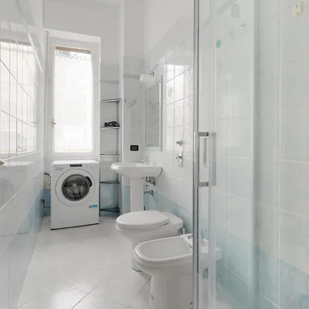 Apartment Guesthost - Cozy Varesina Area *